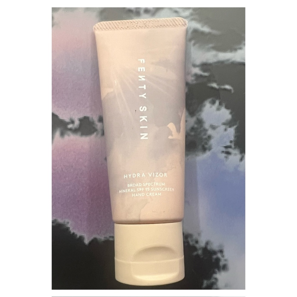 Fenty Skin Hydra Vizor 2-in-1 moisturizer